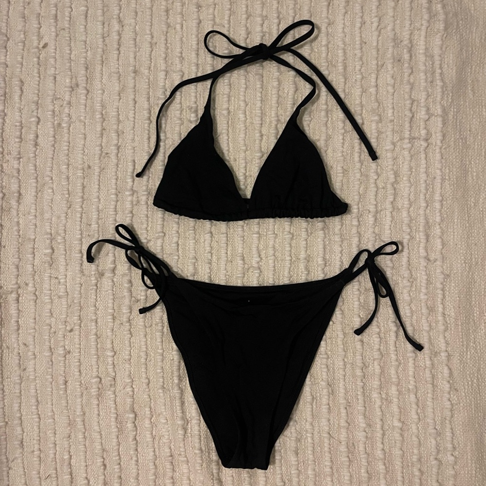 Everlane Black Triangle Tie-Side Bikini